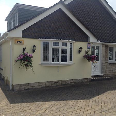Bure Lodge Christchurch  Exterior photo
